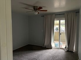 Building Photo - 720 Sunrise Ave