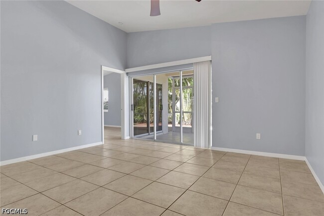 Building Photo - 5013 SW 16th Pl