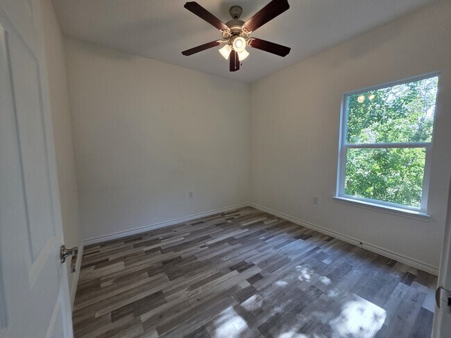 Building Photo - 4/2/2-Mardi Gras Floorplan