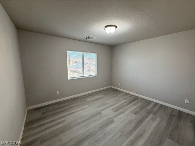 Building Photo - 6055 Montana Peak Ave