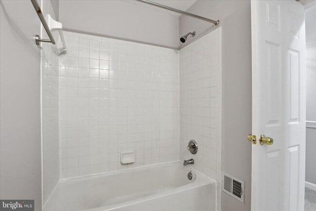 Building Photo - 504 Autumn Wind Way