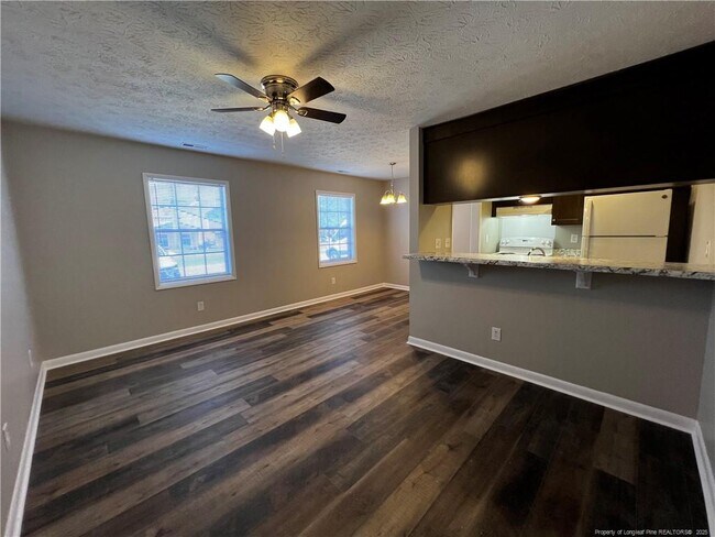 Primary Photo - 1433 Ireland Dr