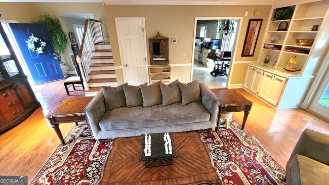 Building Photo - 180 Sycamore Bend