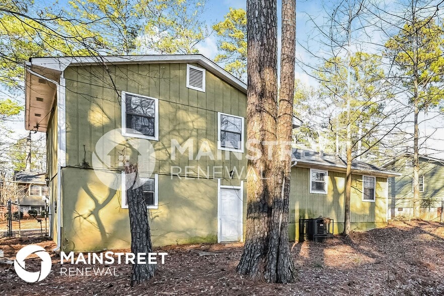 Building Photo - 2327 Cherokee Valley Dr