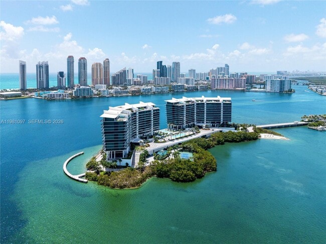 Building Photo - 5500 Island Estates Dr