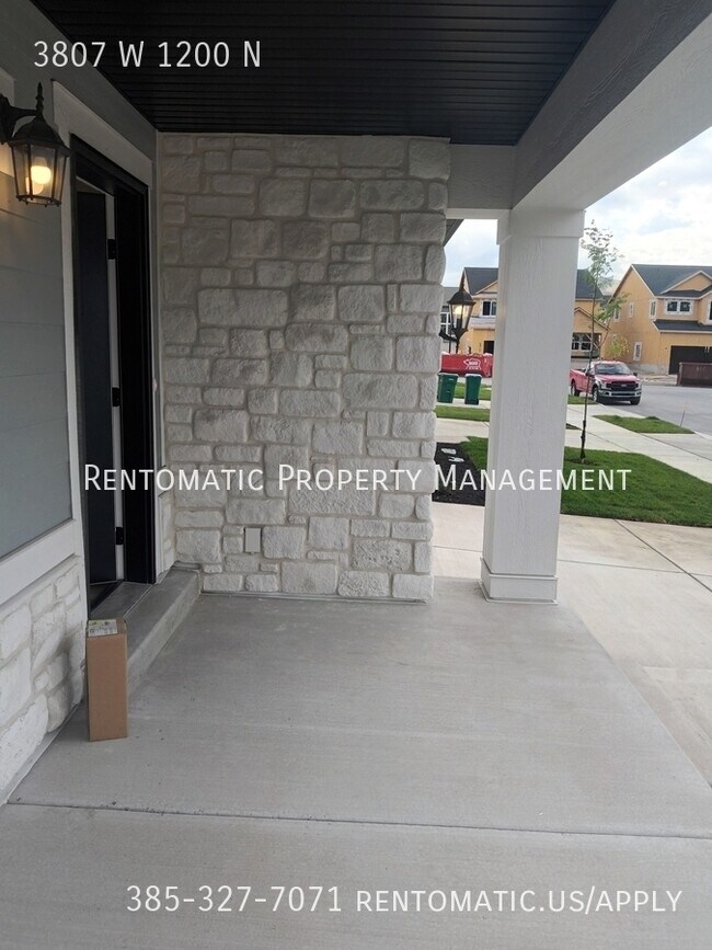 Building Photo - 3807 W 1200 N