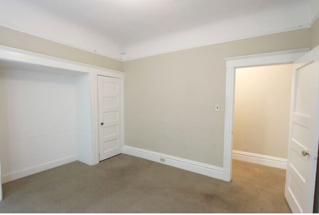 Building Photo - 1346 Pine