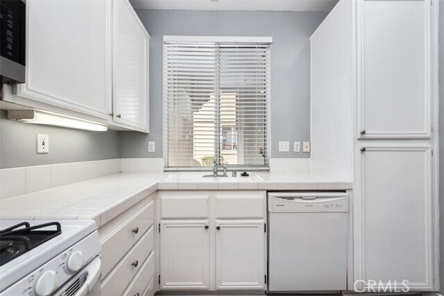 Building Photo - 437 N Castletown