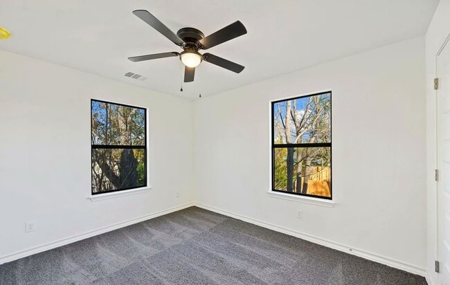 Building Photo - 545 Delmar St