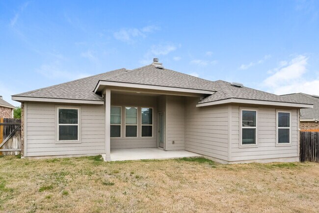 Building Photo - 1104 Wolcott Dr