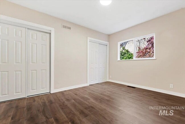 Building Photo - Renovated Nampa Home