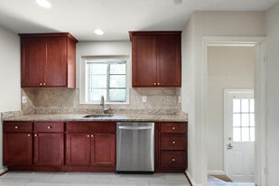 Building Photo - 5609 6th St S