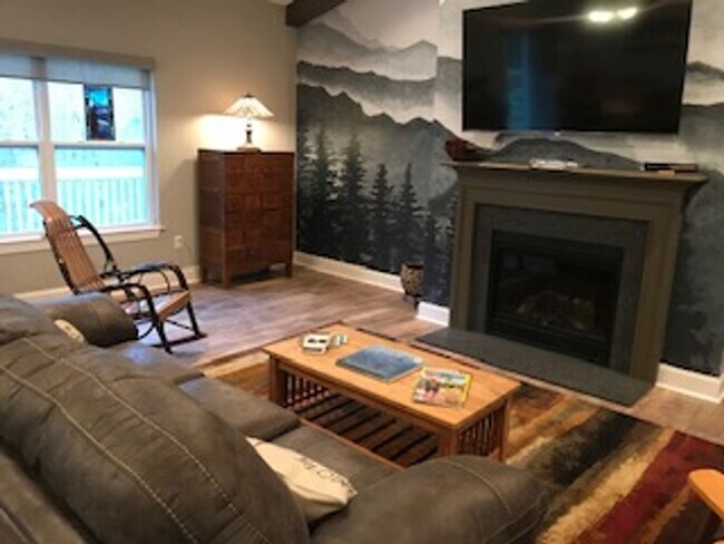 Building Photo - New furnished home on 30 acres available now!