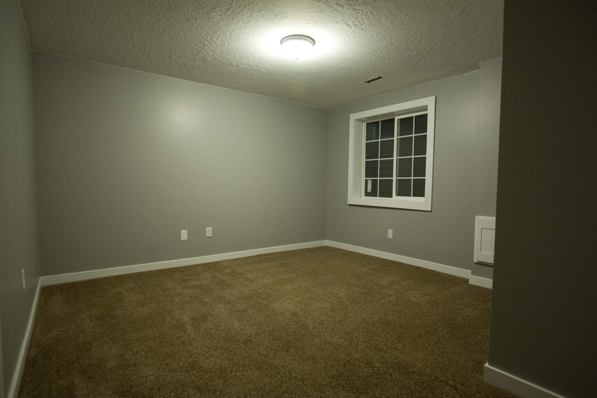 Building Photo - 13923 S 2200 W