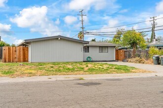 Building Photo - 6429 Stoneman Dr