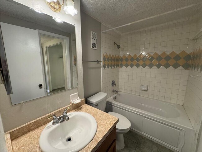 Building Photo - 7505 Pitch Pine Cir