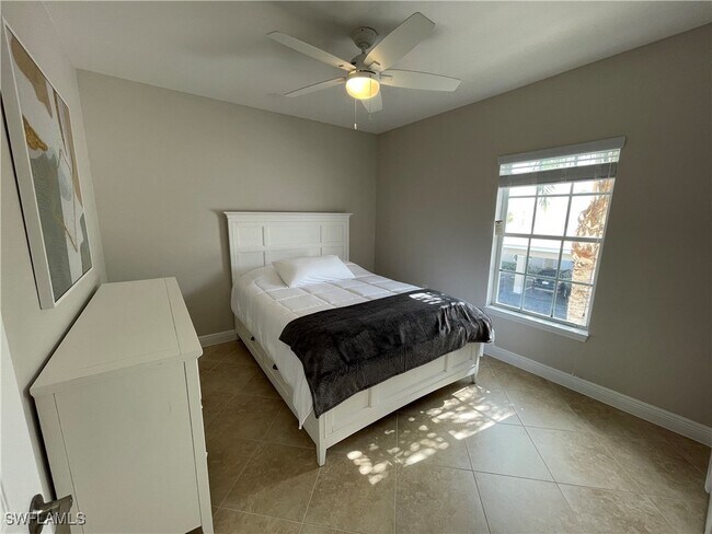 Building Photo - 1325 Sweetwater Cove