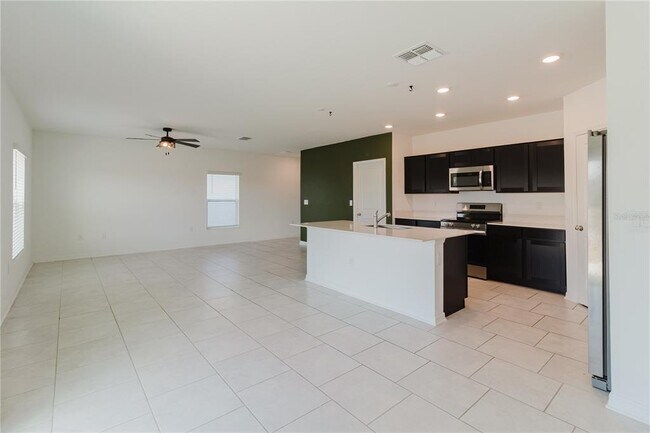 Building Photo - 1458 Austin St