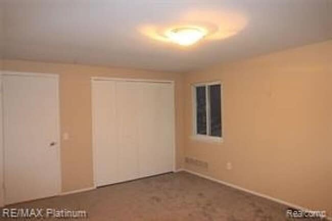 Building Photo - 5116 Prentis-
