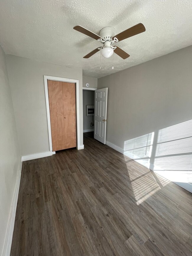 Building Photo - Home for rent!