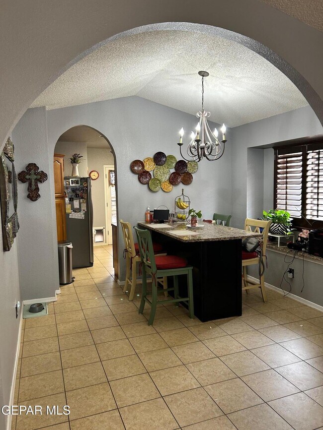 Building Photo - 12416 Flora Alba Dr