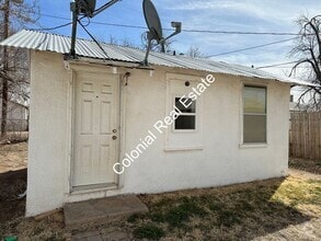Building Photo - Cute and efficient studio style house for ...
