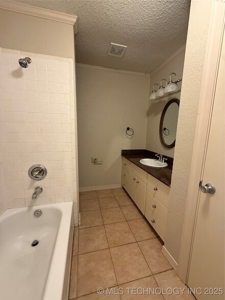 Building Photo - 2829 S 137th E Ave