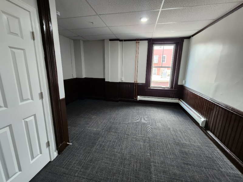 Building Photo - 18 Langdon St