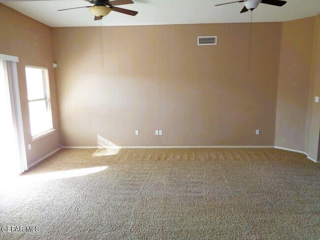 Building Photo - 14168 Smokey Point Dr