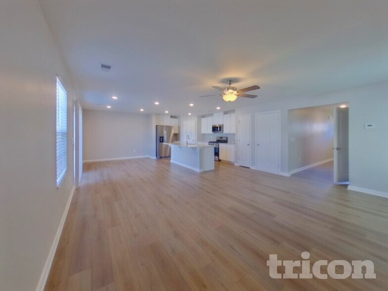 Building Photo - 1715 Southwold Ln