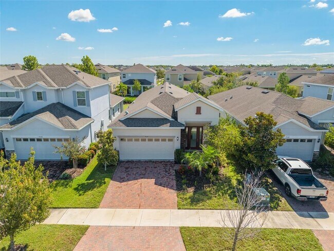 Building Photo - 7222 Paradiso Dr