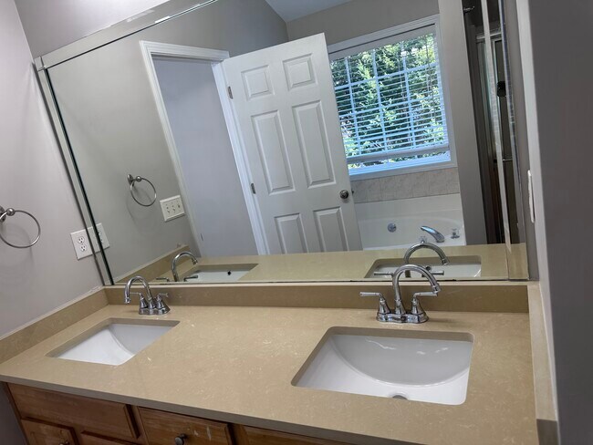 Building Photo - 4391 Preserve Trail SW