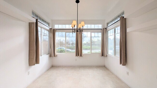 Building Photo - Very cute Single Story Single Family in Elk Grove