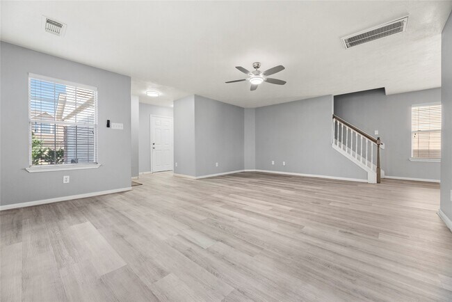 Building Photo - 10902 Tobar Falls Cir