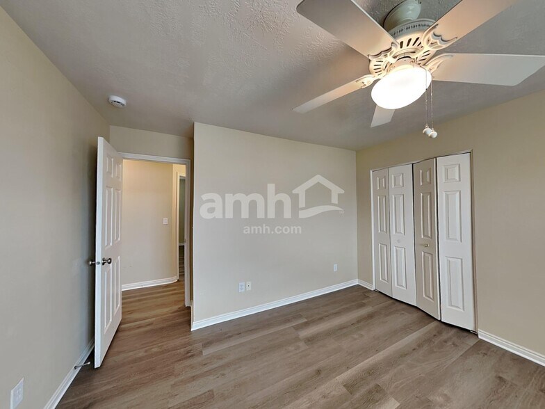 Building Photo - 1716 S 2900 E St