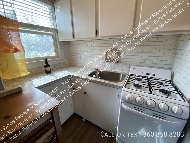 Building Photo - 2200 J St
