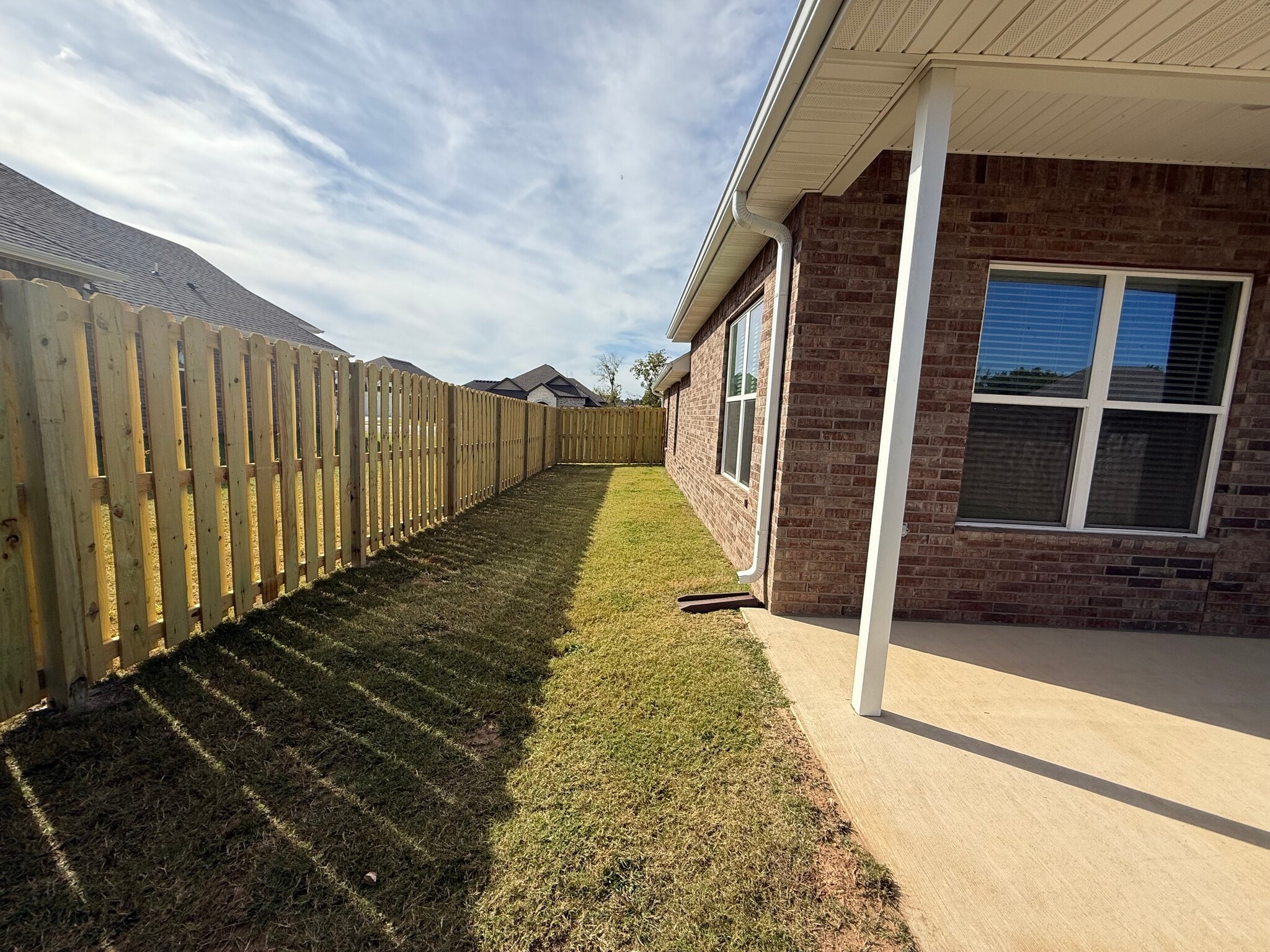 Building Photo - 2361 Buckside St