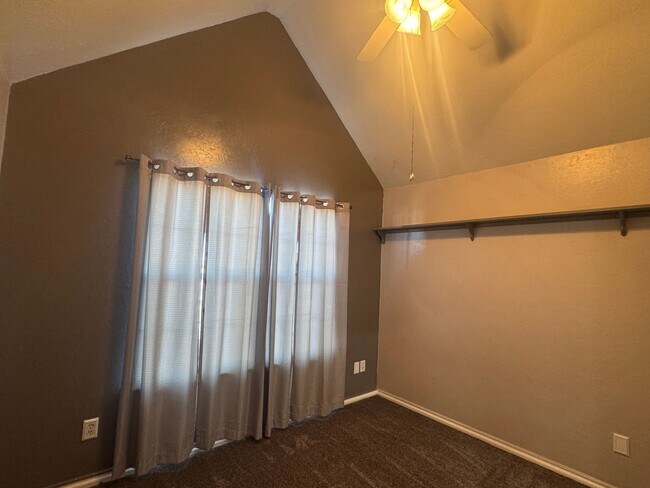 Building Photo - 20 Havenshire Cir