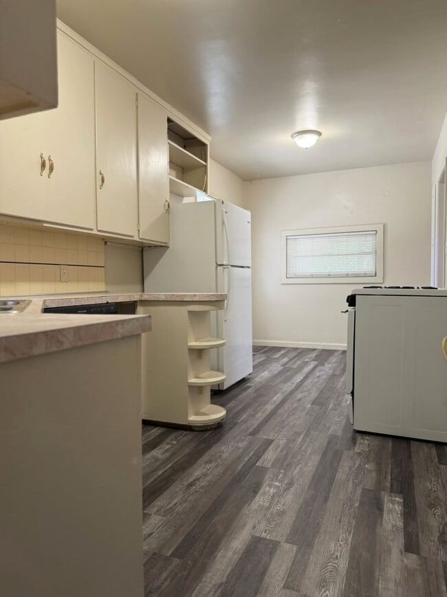 Building Photo - Cozy 3 bedroom/1 bath for rent