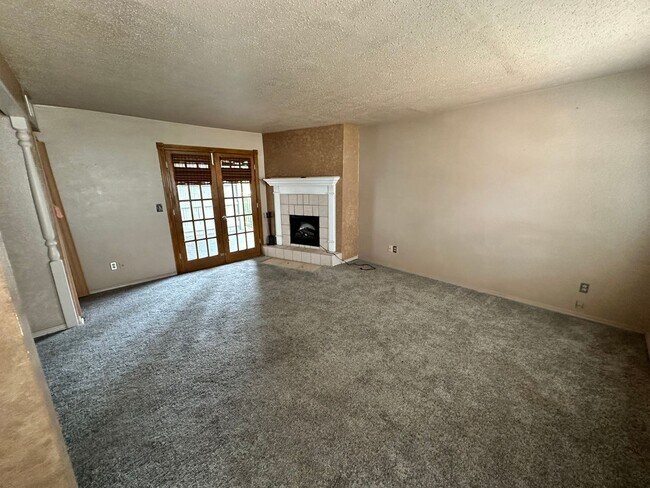 Building Photo - 1 bed/1 bath condo in OKC