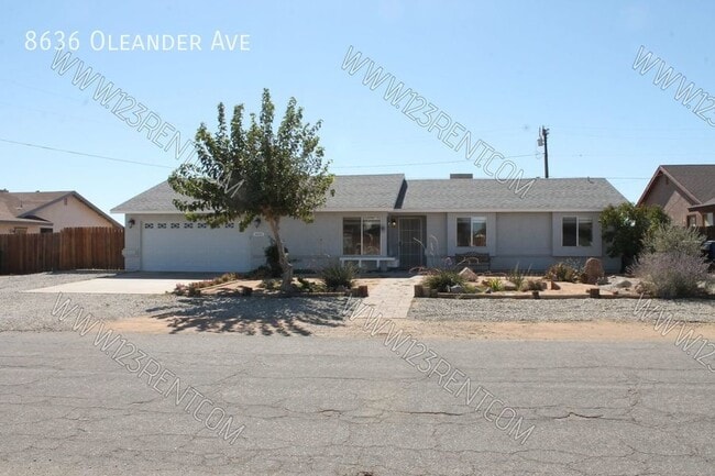 Primary Photo - 8636 Oleander Ave