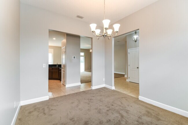 Building Photo - 112 Cummer Way