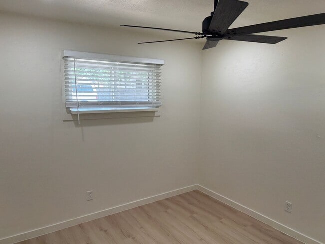 Building Photo - Move in Special!!  $500 off your first month for a lease signed by August 15, 2026 !!!Single leve...