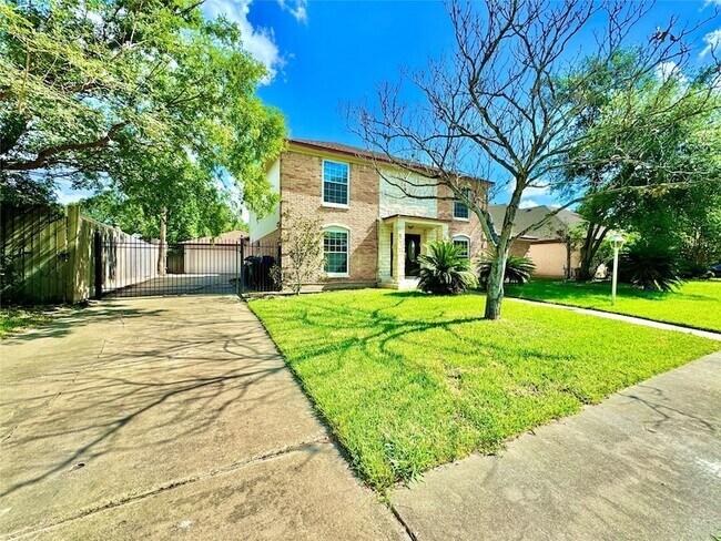 Building Photo - 7914 Oakington Dr