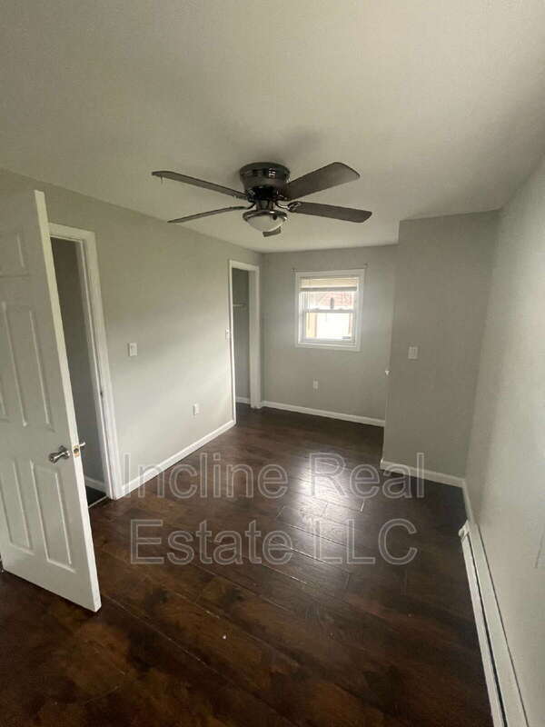 Building Photo - 124 13th St