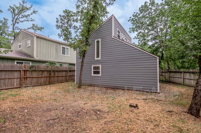 Building Photo - 26620 Primrose Ct