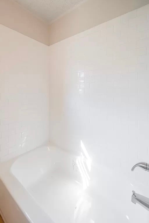 Building Photo - 2406 Rountree Dr