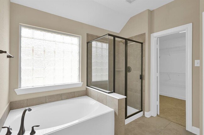 Building Photo - 106 N Pinto Point Cir