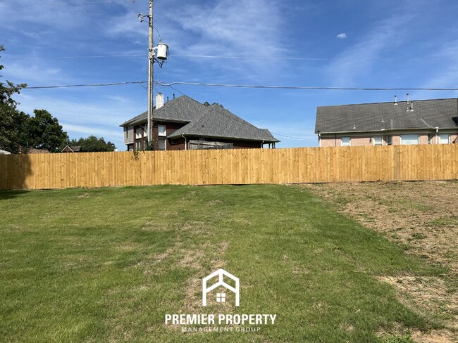 Building Photo - NEWLY RENOVATED 4BR/2.5BA Luxury Home | 2,613 Sq Ft, Vaulted Ceilings & Soaking Tub
