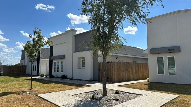 Building Photo - 11003 N 36th Ln